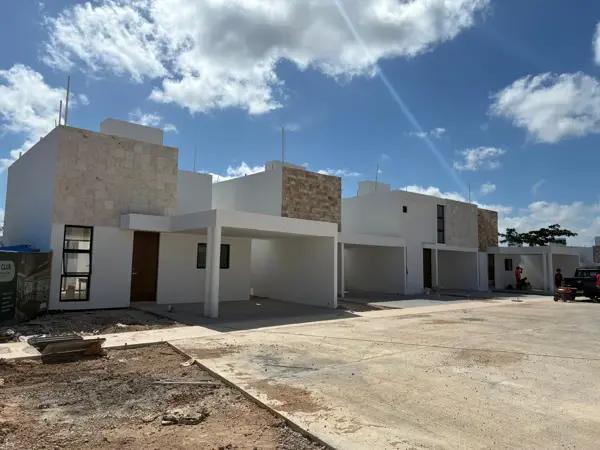 CASA EN VENTA EN PRIVADA EN CONKAL AL NORTE DE MERIDA CASA EN VENTA EN PRIVADA EN CONKAL AL NORTE DE MERIDA