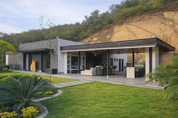 Hermosa Casa/ Quinta en Venta en El Barrial