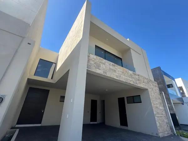 CASA EN VENTA AMORADA RESIDENCIAL ZONA CARRETERA NACIONAL SANTIAGO CASA EN VENTA AMORADA RESIDENCIAL ZONA CARRETERA NACIONAL SANTIAGO