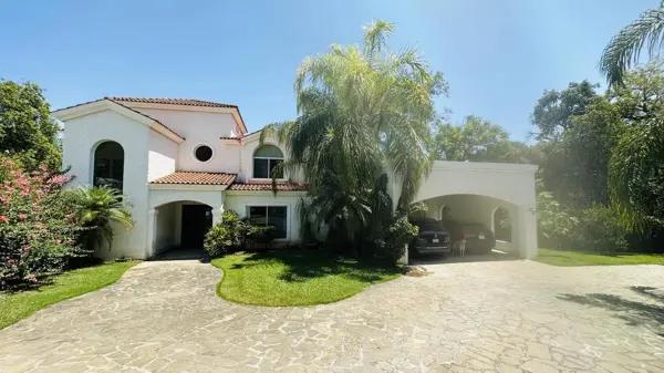 CASA EN VENTA COLONIA SAN FRANCISCO ZONA CARRETERA NACIONAL SANTIAGO CASA EN VENTA COLONIA SAN FRANCISCO ZONA CARRETERA NACIONAL SANTIAGO