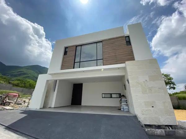 CASA EN VENTA PEDREGAL DE LA MONTAÑA ZONA CARRETERA NACIONAL MONTERREY CASA EN VENTA PEDREGAL DE LA MONTAÑA ZONA CARRETERA NACIONAL MONTERREY