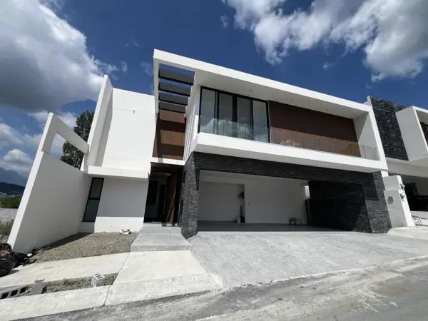 CASA EN VENTA PEDREGAL DE LA MONTAÑA ZONA CARRETERA NACIONAL MONTERREY CASA EN VENTA PEDREGAL DE LA MONTAÑA ZONA CARRETERA NACIONAL MONTERREY