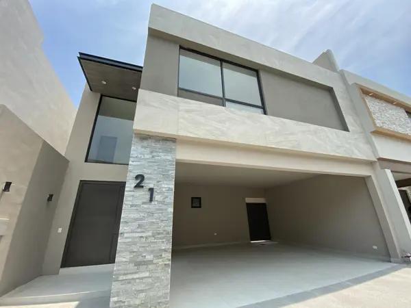 CASA EN VENTA LAS ESMERALDAS ZONA CARRETERA NACIONAL MONTERREY