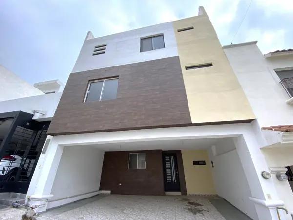 CASA EN VENTA PEDREGAL DE LA HUASTECA ZONA SANTA CATARINA