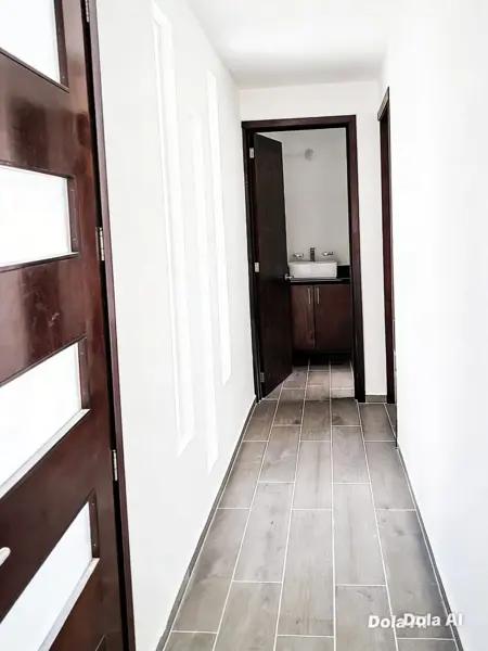 CASA EN VENTA SAN JUAN DEL RIO,  QUERETARO   A 3 MIN  DEL  CENTRO