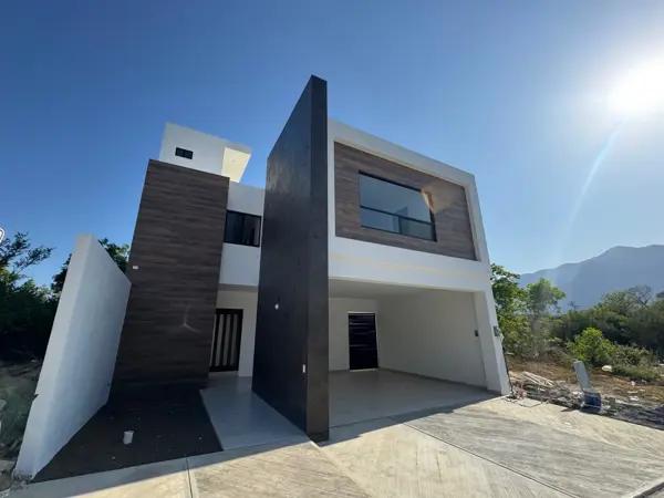 CASA EN VENTA AYSSO RESIDENCIAL ZONA CARRETERA NACIONAL  SANTIAGO