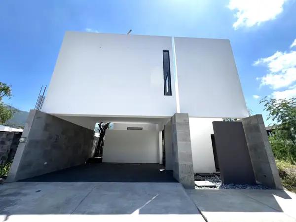 CASA EN VENTA AMORADA RESIDENCIAL ZONA CARRETERA NACIONAL SANTIAGO CASA EN VENTA AMORADA RESIDENCIAL ZONA CARRETERA NACIONAL SANTIAGO