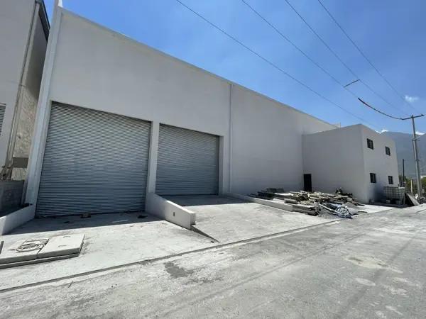 BODEGA INDUSTRIAL EN RENTA AVENIDA LAS TORRES ZONA SANTA CATARINA