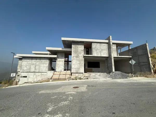 CASA EN VENTA FRACCIONAMIENTO SAN MICHELLE ZONA CARRETERA NACIONAL MONTERREY