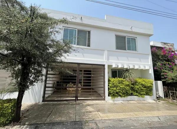 CASA EN VENTA COLONIA VISTA HERMOSA ZONA MONTERREY CASA EN VENTA COLONIA VISTA HERMOSA ZONA MONTERREY