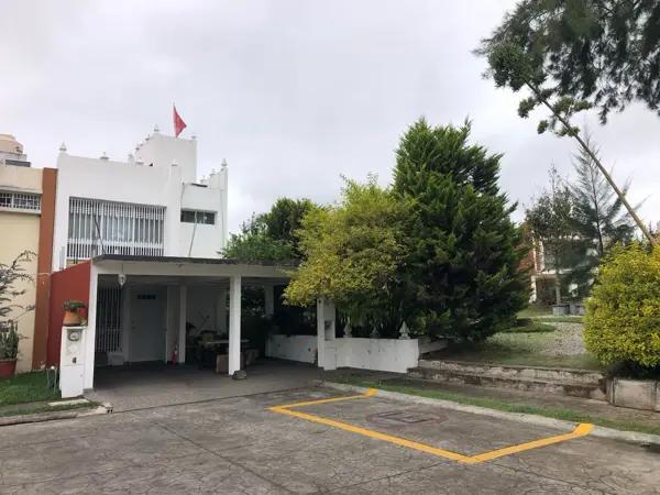 VENDO CASA CERCA DE ARAUCARIAS VENDO CASA CERCA DE ARAUCARIAS