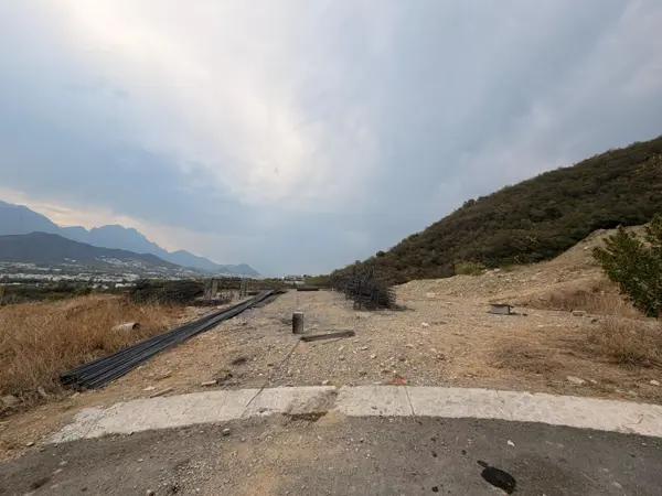 TERRENO RESIDENCIAL EN VENTA CASTAÑOS DEL VERGEL ZONA CARRETERA NACIONAL MONTERREY