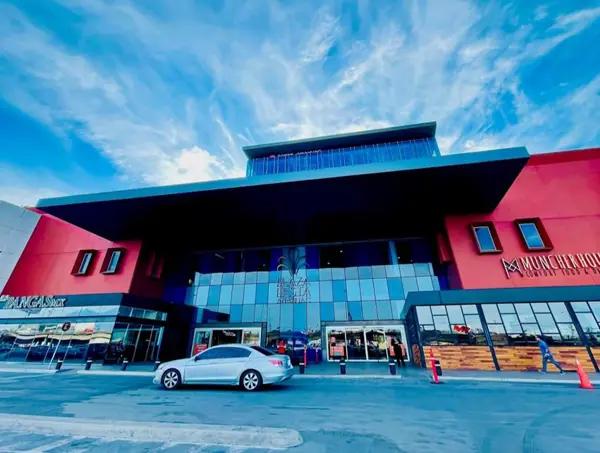 OFICINA COMERCIAL EN RENTA LOMAS DEL ROBLE ZONA SAN NICOLAS DE LOS GARZA