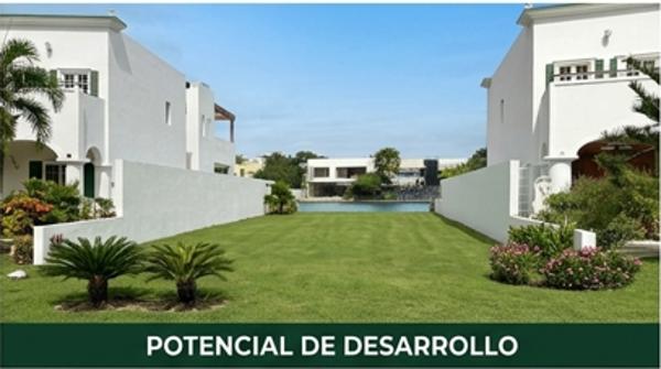 Terreno en Venta en Lagos del Sol, Cancún – ¡Proyecto Autorizado Incluido!