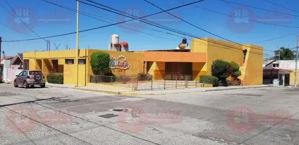 Venta de Edificio Comercial en Aguascalientes, Fraccionamiento Del Valle I