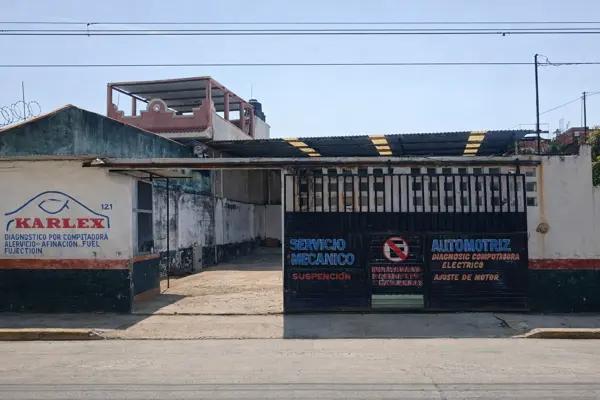 Venta de Terreno, ubicado en zona de alta densidad urbana, a unos metros del Reloj de las 3 caras