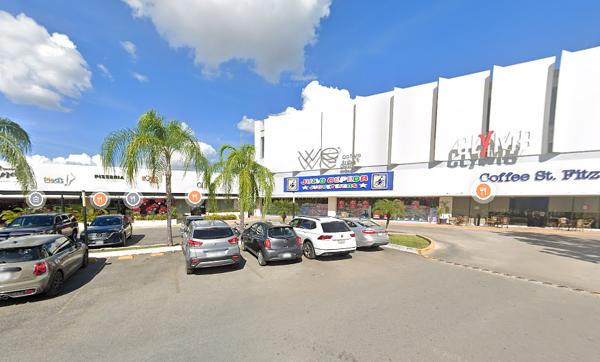 LOCAL COMERCIAL EN RENTA EN MÉRIDA YUCATÁN EN PLAZA SOBRE AVENIDA