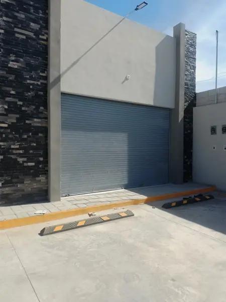 LOCAL COMERCIAL EN RENTA - PLANTA BAJA A PIE DE CALLE