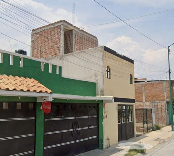 Casa en Venta en Paseos de las Torres, León: Amplia y Bien Ubicada Casa en Venta en Paseos de las Torres, León: Amplia y Bien Ubicada