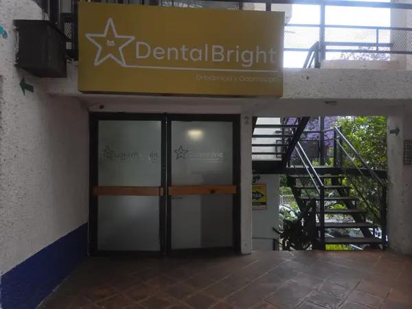 CLINICA DE ODONTOLOGÍA EN TRASPASO
