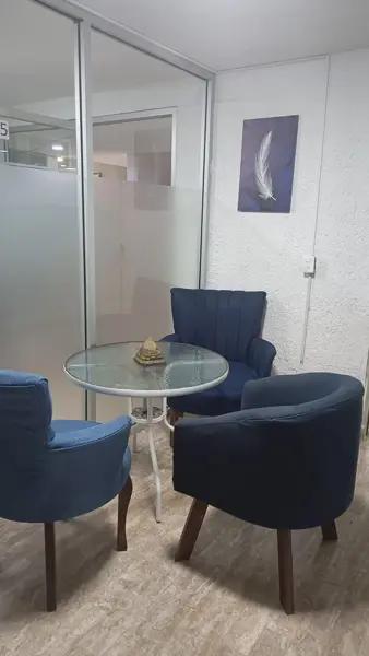 Espacio privado y acogedor, perfecto para psicólogo, terapeuta y profesional de la salud emocional