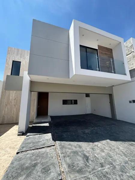 Casa en venta en Los Viñedos, Torreón: Oportunidad con vista a jardín y patio Casa en venta en Los Viñedos, Torreón: Oportunidad con vista a jardín y patio