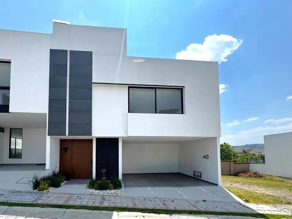 CASA EN VENTA PARQUE MILÁN, LOMAS DE ANGELÓPOLIS.