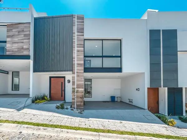 CASA EN VENTA PARQUE MILÁN, LOMAS DE ANGELÓPOLIS.