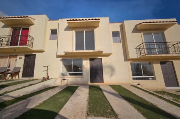 CASA DED ENTREGA INMEDIATA EN VISTA CALIFORNIA, EL SALTO JALISCO