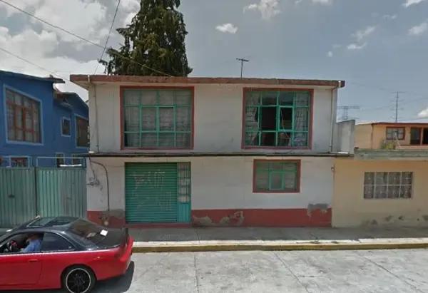 Se Vende Casa de Recuperación Bancaria en C. Lago de Chapultepec, col. elk Seminario. Toluca Mex.