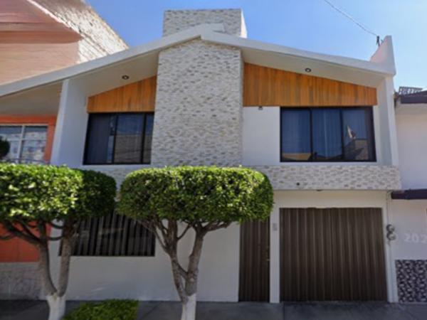 Casa En Venta En Abelardo L. Rodríguez Villada Ciudad Nezahualcóyotl Estado de México CUCM 012