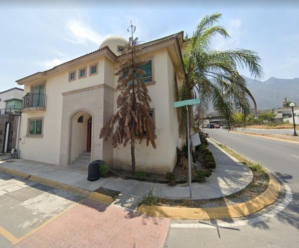 CASA EN VENTA EN CUMBRES ELITE, MONTERREY – 271 M² DE CONSTRUCCIÓN CASA EN VENTA EN CUMBRES ELITE, MONTERREY – 271 M² DE CONSTRUCCIÓN