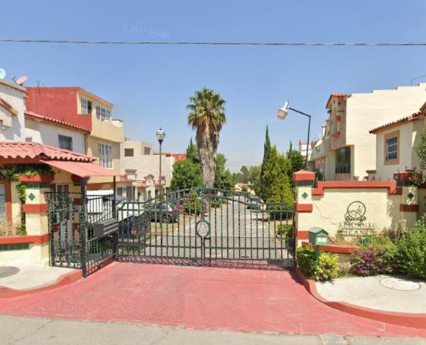 Casa en Venta en Villa del Real Tecámac, Estado de México con 3 Recámaras