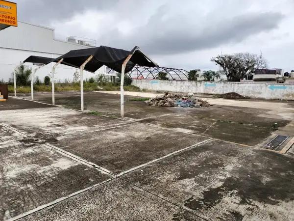 Terreno comercial en renta. Pradera, junto a Bodega Aurrera y Farmacia de Similares.