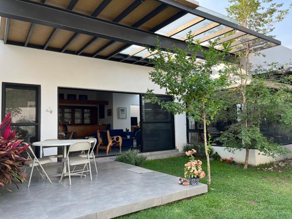 Casa moderna de un nivel  en venta $4,800,000