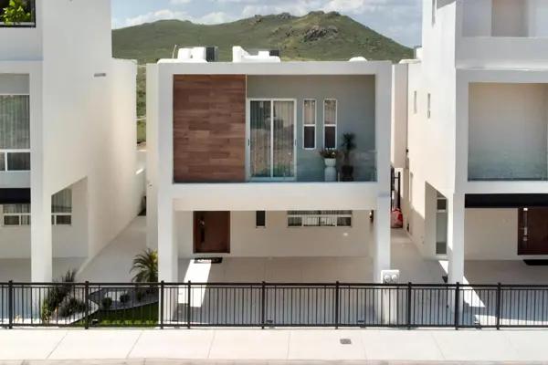 ¡La Casa Cartela en Laderas del Rejón es tu oportunidad de vivir con estilo y exclusividad!