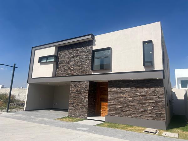 CASA EN VENTA EN METEPEC