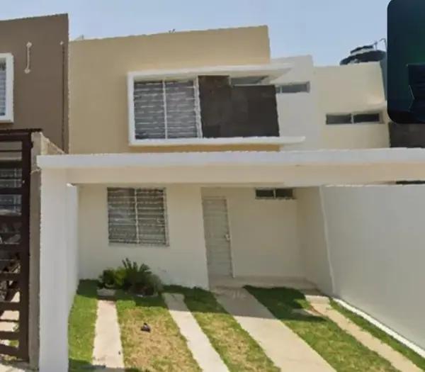 Oportunidad Bancaria: Casa en Venta en Terralta, San Pedro Tlaquepaque