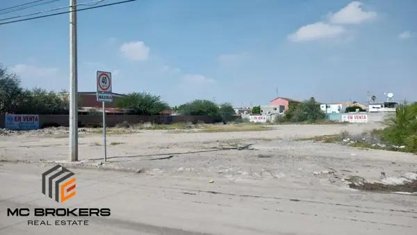TERRENO EN ESQUINA COL. SATELITE , TORREON TERRENO EN ESQUINA COL. SATELITE , TORREON