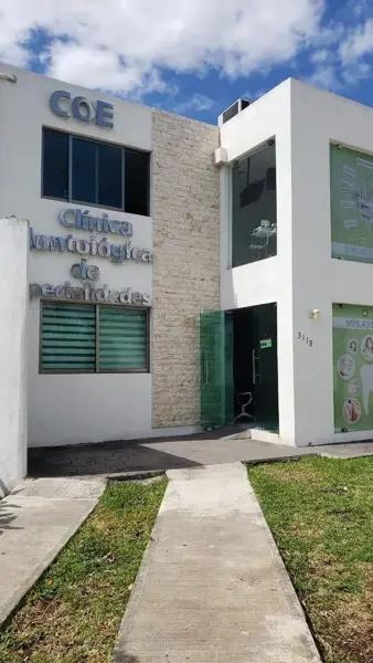 Renta de consultorio médico, sobre Av. Cámara de Comercio