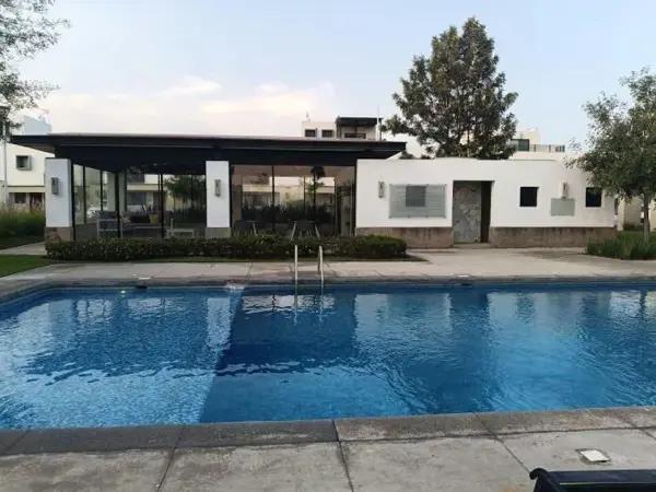 Preciosa casa 
Residencial adamar 
Tlajomulco