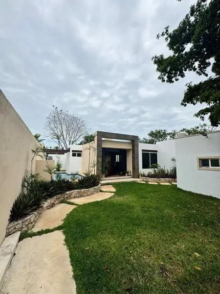 Casa en venta a 3 cuadras de la universidad Modelo