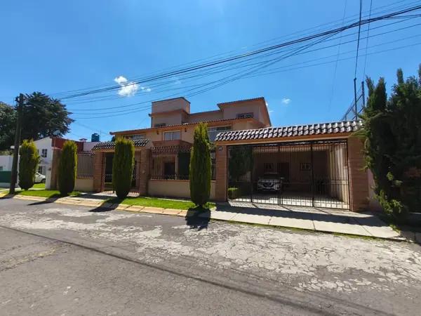 Casa en Venta en Residencial La Virgen, Metepec