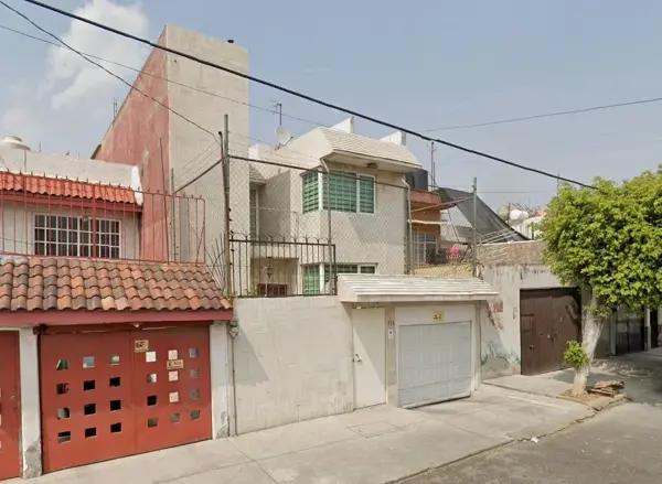 Casa en Venta Valle de Aragón, Ecatepec, Ideal para Familias Numerosas Casa en Venta Valle de Aragón, Ecatepec, Ideal para Familias Numerosas