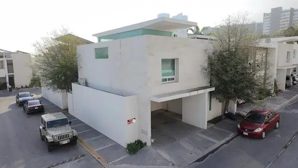 Casa En Renta, El Aguacatal, Valle Poniente, San Pedro Garza García, Nuevo León Casa En Renta, El Aguacatal, Valle Poniente, San Pedro Garza García, Nuevo León