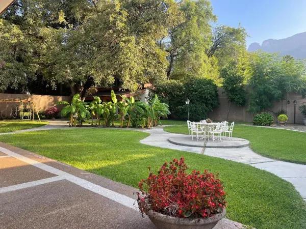 Terreno En Venta, Del Valle, San Pedro Garza García, Nuevo León Terreno En Venta, Del Valle, San Pedro Garza García, Nuevo León