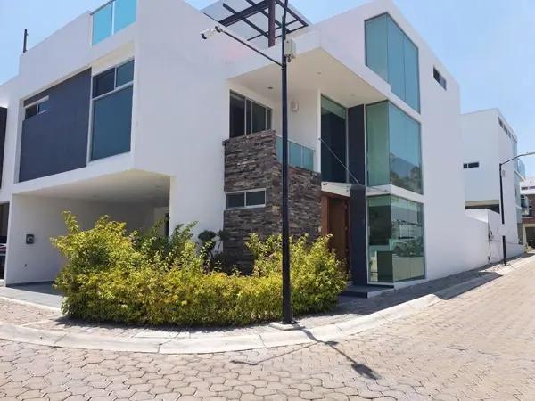 CASA EN VENTA EN PARQUE SAO PAULO, LOMAS DE ANGELÓPOLIS II.