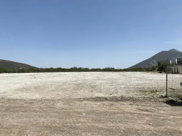 Terreno Industrial en Renta en García