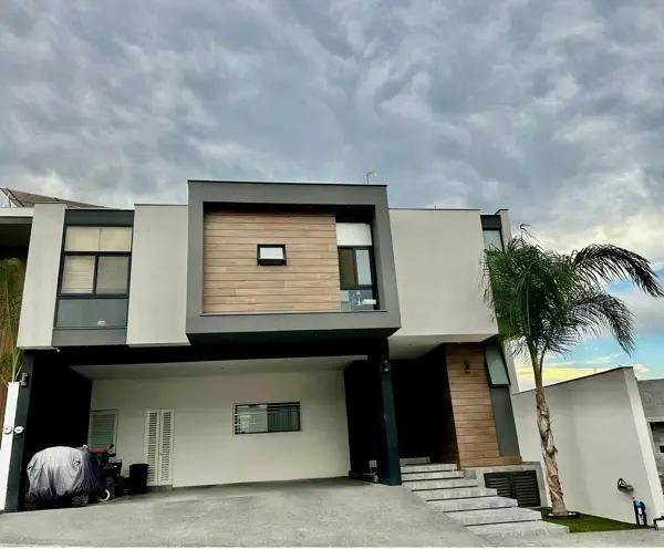 Casa en venta en El Yerbaniz en Santiago