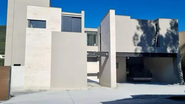 Casa en venta en Carretera Nacional en Monterrey